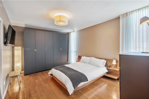 Condominio en alquiler en Miami Beach, Florida, 1 dormitorio, 87.33 m2 № 1958959 - foto 12
