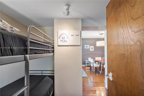 Condominio en alquiler en Miami Beach, Florida, 1 dormitorio, 87.33 m2 № 1958959 - foto 17