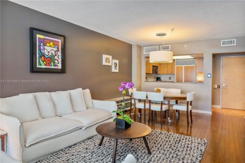 Condominio en alquiler en Miami Beach, Florida, 1 dormitorio, 87.33 m2 № 1958959 - foto 5