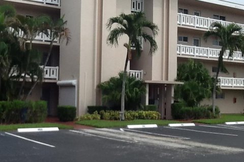 Condo in Lake Worth, Florida, 2 bedrooms № 2275869