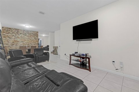 Touwnhouse à vendre à Homestead, Floride: 3 chambres, 161.65 m2 № 1821584 - photo 21