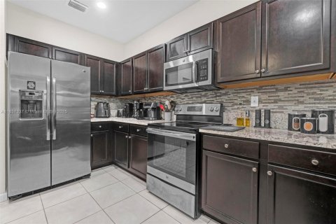Touwnhouse à vendre à Homestead, Floride: 3 chambres, 161.65 m2 № 1821584 - photo 7