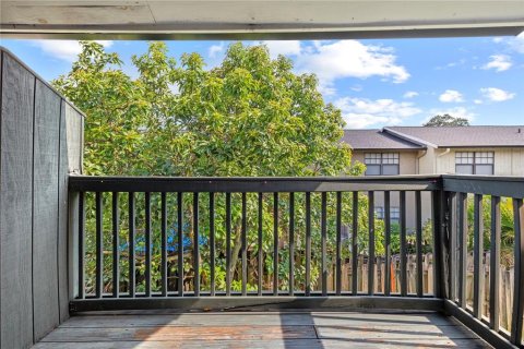 Condo in Tampa, Florida, 2 bedrooms  № 2391577 - photo 16