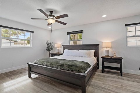 Casa en alquiler en Tampa, Florida, 3 dormitorios, 115.2 m2 № 1915694 - foto 7