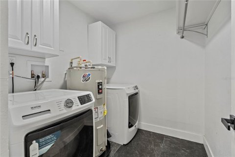 Casa en alquiler en Tampa, Florida, 3 dormitorios, 115.2 m2 № 1915694 - foto 14