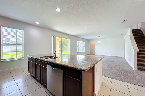 House in Winter Garden, Florida 5 bedrooms, 342.81 sq.m. № 1822464 - photo 11