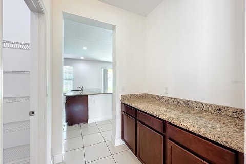 House in Winter Garden, Florida 5 bedrooms, 342.81 sq.m. № 1822464 - photo 9