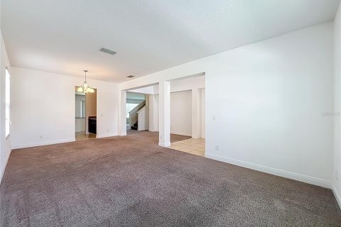 House in Winter Garden, Florida 5 bedrooms, 342.81 sq.m. № 1822464 - photo 4