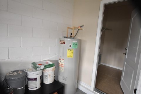 Casa en alquiler en Orlando, Florida, 3 dormitorios, 151.99 m2 № 1906460 - foto 13