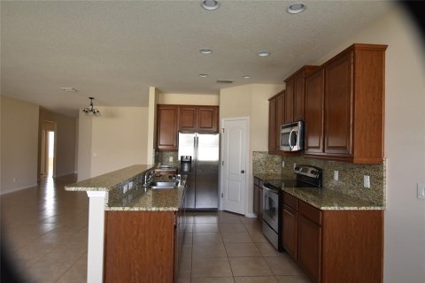 Casa en alquiler en Orlando, Florida, 3 dormitorios, 151.99 m2 № 1906460 - foto 3