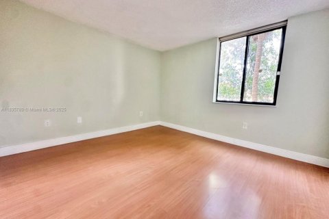 Снять в аренду кондоминиум в Майами, Флорида 2 спальни, 112.13м2, № 1821795 - фото 21