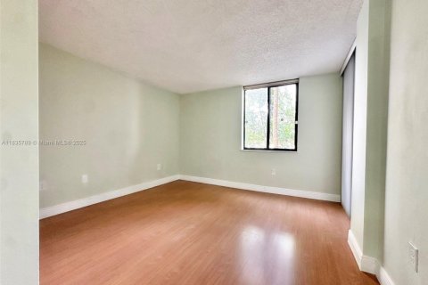 Снять в аренду кондоминиум в Майами, Флорида 2 спальни, 112.13м2, № 1821795 - фото 20