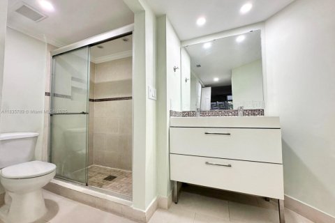 Снять в аренду кондоминиум в Майами, Флорида 2 спальни, 112.13м2, № 1821795 - фото 15
