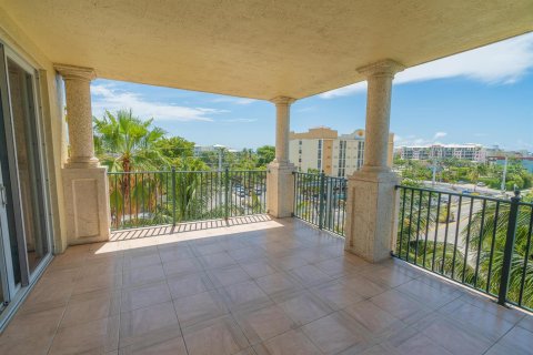 Copropriété à louer à Deerfield Beach, Floride: 3 chambres, 187.76 m2 № 2261662 - photo 4