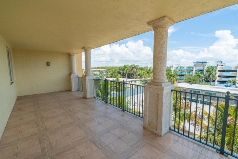 Copropriété à louer à Deerfield Beach, Floride: 3 chambres, 187.76 m2 № 2261662 - photo 2