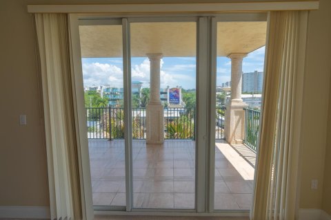Copropriété à louer à Deerfield Beach, Floride: 3 chambres, 187.76 m2 № 2261662 - photo 12
