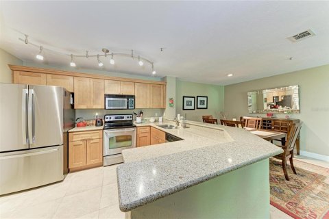 Купить кондоминиум в Сарасота, Флорида 10 комнат, 118.17м2, № 2114524 - фото 10