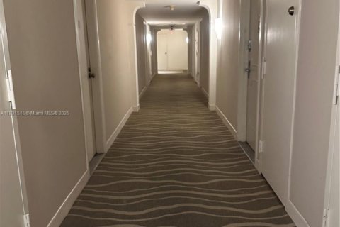 Copropriété à vendre à Miami, Floride: 2 chambres, 135.64 m2 № 1807917 - photo 19