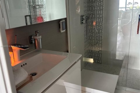 Copropriété à vendre à Miami, Floride: 2 chambres, 135.64 m2 № 1807917 - photo 28