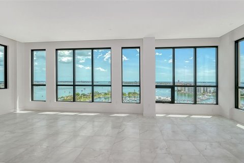Condominio en venta en Sarasota, Florida, 3 dormitorios, 316.52 m2 № 1813806 - foto 16