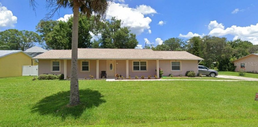 House in Edgewater, Florida 3 bedrooms, 130.06 sq.m. № 1913374