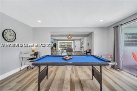 Casa en alquiler en Fort Lauderdale, Florida, 3 dormitorios, 179.12 m2 № 2012528 - foto 18