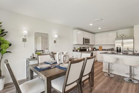 Villa ou maison à vendre à Wildwood, Floride: 4 chambres, 139.17 m2 № 1917756 - photo 6