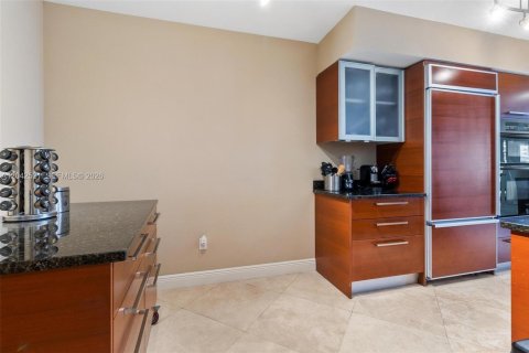 Condo in Hallandale Beach, Florida, 3 bedrooms  № 2145831 - photo 6
