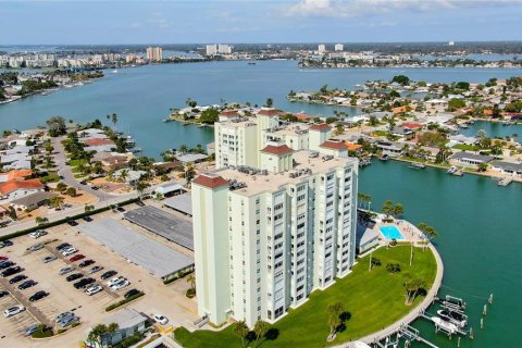 Copropriété à vendre à Saint Pete Beach, Floride: 2 chambres, 105.07 m2 № 1898490 - photo 5