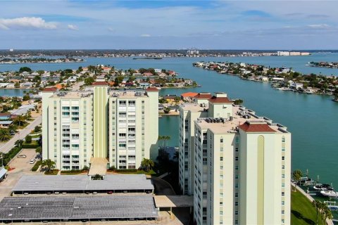Copropriété à vendre à Saint Pete Beach, Floride: 2 chambres, 105.07 m2 № 1898490 - photo 4