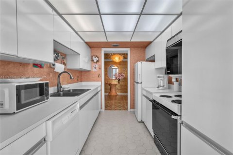 Купить кондоминиум в Ривьера-Бич, Флорида 2 спальни, 133.31м2, № 1957745 - фото 21