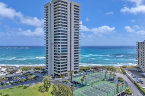 Купить кондоминиум в Ривьера-Бич, Флорида 2 спальни, 133.31м2, № 1957745 - фото 4