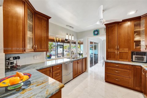 Villa ou maison à louer à Lighthouse Point, Floride: 3 chambres, 176.33 m2 № 1984612 - photo 7