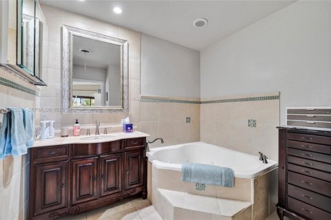 Villa ou maison à louer à Lighthouse Point, Floride: 3 chambres, 176.33 m2 № 1984612 - photo 16