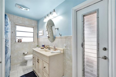 Villa ou maison à louer à Lighthouse Point, Floride: 3 chambres, 176.33 m2 № 1984612 - photo 24