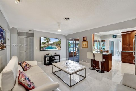 Villa ou maison à louer à Lighthouse Point, Floride: 3 chambres, 176.33 m2 № 1984612 - photo 11