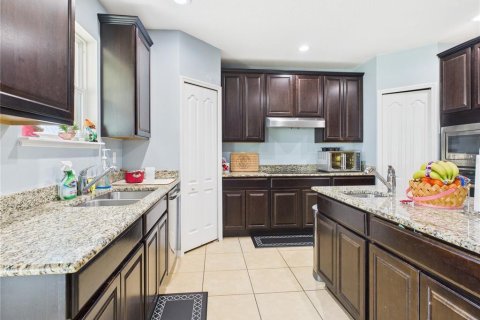 Casa en venta en Auburndale, Florida, 4 dormitorios, 274.71 m2 № 1654380 - foto 4