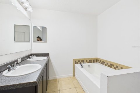 Casa en venta en Auburndale, Florida, 4 dormitorios, 274.71 m2 № 1654380 - foto 29