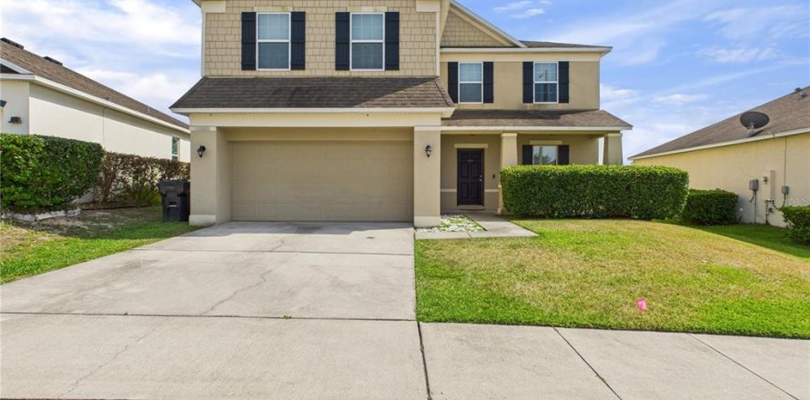 Casa en Auburndale, Florida 4 dormitorios, 274.71 m2 № 1654380