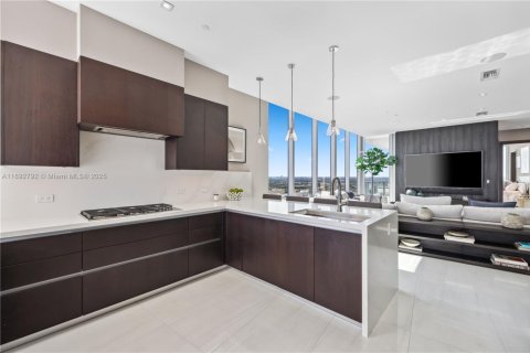 Condo in Fort Lauderdale, Florida, 4 bedrooms  № 1953400 - photo 24