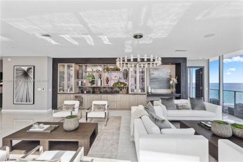 Condo in Fort Lauderdale, Florida, 4 bedrooms  № 1953400 - photo 23