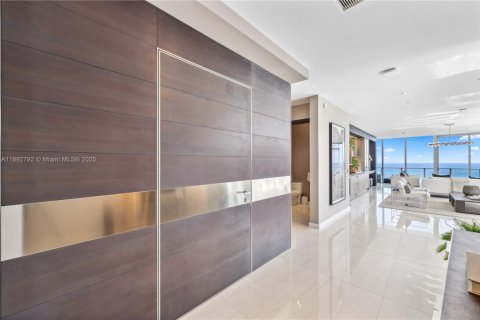 Condo in Fort Lauderdale, Florida, 4 bedrooms  № 1953400 - photo 4