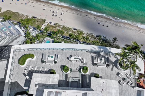 Condo in Fort Lauderdale, Florida, 4 bedrooms  № 1953400 - photo 2