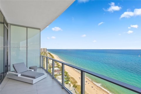 Condo in Fort Lauderdale, Florida, 4 bedrooms  № 1953400 - photo 12