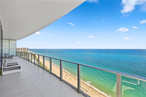 Condo in Fort Lauderdale, Florida, 4 bedrooms  № 1953400 - photo 13