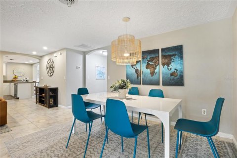 Casa en alquiler en Sarasota, Florida, 3 dormitorios, 160.91 m2 № 1561135 - foto 17