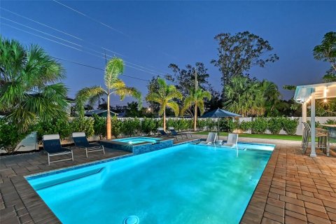 Casa en alquiler en Sarasota, Florida, 3 dormitorios, 160.91 m2 № 1561135 - foto 9