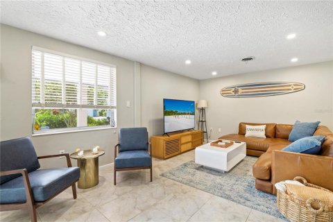 Casa en alquiler en Sarasota, Florida, 3 dormitorios, 160.91 m2 № 1561135 - foto 14