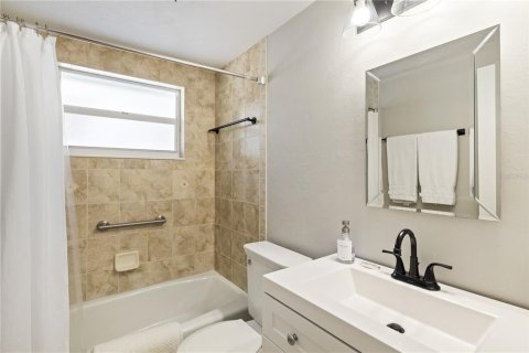 Casa en alquiler en Sarasota, Florida, 3 dormitorios, 160.91 m2 № 1561135 - foto 30