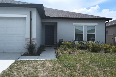 House in Kissimmee, Florida 3 bedrooms, 139.35 sq.m. № 2360784